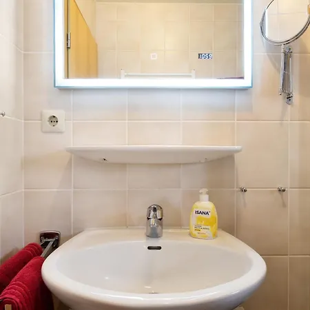 Apartamento Waldhuesli Gartengeschoss