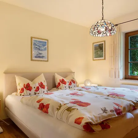 Apartamento Waldhuesli Gartengeschoss