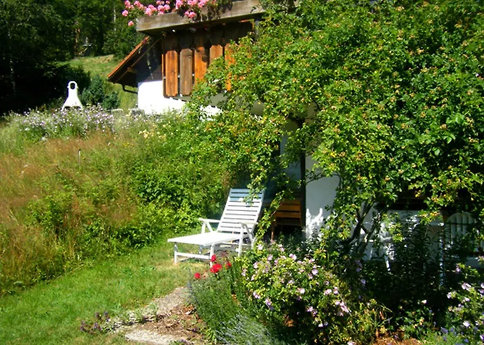 Lägenhet Waldhuesli Gartengeschoss *