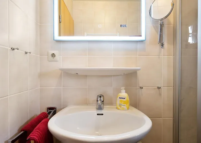 Lägenhet Waldhuesli Gartengeschoss